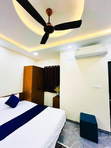 Hotel G17 and Restaurant in มันดู