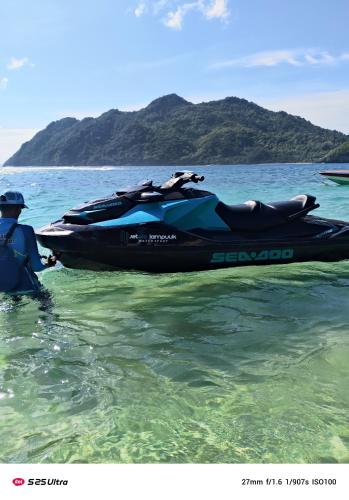 Jetski Lampuuk in Mon Ikeun