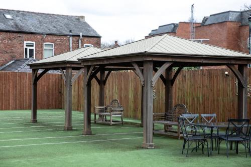 For Students Only - Tatton House in Manchester, Manchester (fotografie 10)