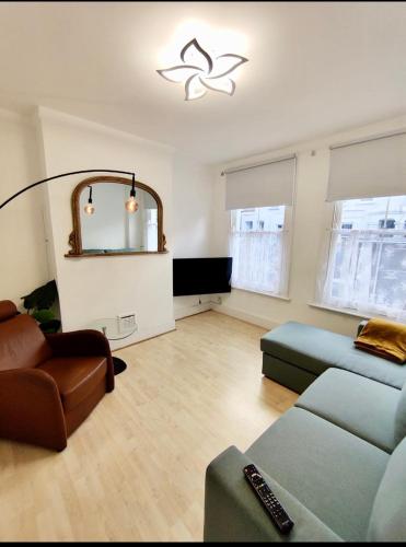 Cosy one bed Garden flat C-London, Londýn
