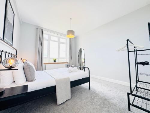 Block 2 Flat 17 Westfield Court - main image