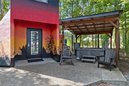 TeePee at Paradise Point with a hot tub fire pit & grill, Bryant (foto 6)