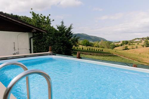 Apkārtne, Agriturismo Cascina Serzego in Val Di Nizza