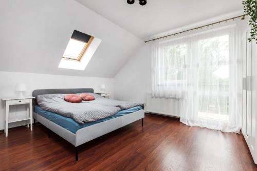 Loft Apartment - Year-Round Lakefront Apartment in Kamień Only 30 Minutes from Gdańsk and Gdynia