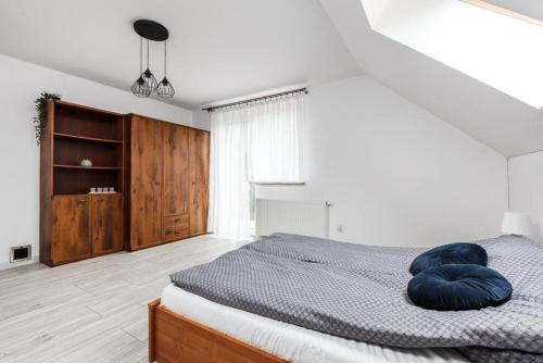 Loft Apartment - Year-Round Lakefront Apartment in Kamień Only 30 Minutes from Gdańsk and Gdynia