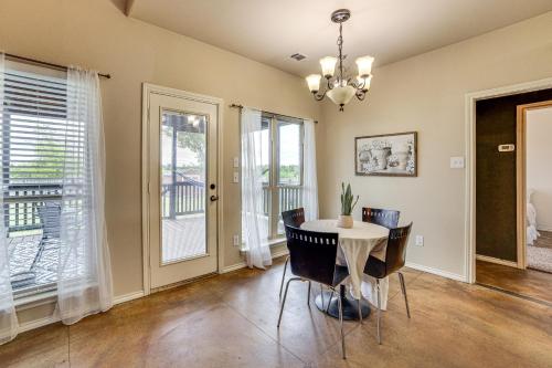 10 Mi to Lake Tawakoni Family Wills Point Getaway in Wills Point