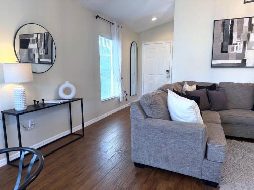 Golf Course View Villa - Private Pool in Haines City, USA