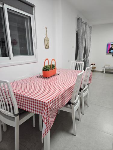 חצבים על הואדי in Hatsavim