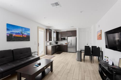 Private In-law suite in Phoenix in South Mountain Village