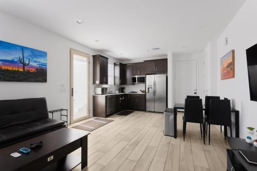 Private In-law suite in Phoenix in South Mountain Village