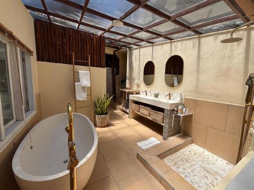 Gading Treehouse Room Type - Villa with Garden View