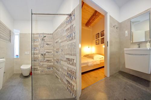 Guverna New City Accommodation Room Type - Studio with Balcony
