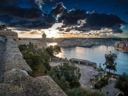 Valletta Harbour View Apartment