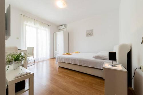  Apartments Tea in Podstrana