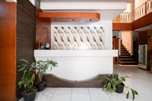 Lobby, Rehat at Hotel 10 Buah Batu in Buahbatu