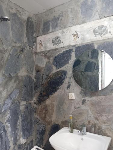 Stone House - Apartment - Adishi