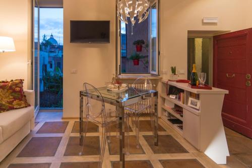 La Porta Rossa di Borgo - Vatican Luxury Suite - image 10