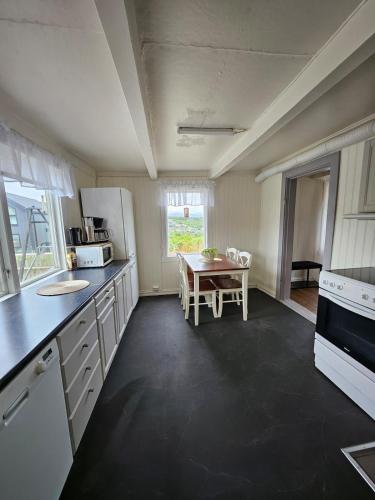 Old cozy house in Evenes