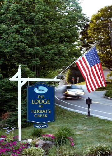 The Lodge at Turbat's Creek - Accommodation - Kennebunkport