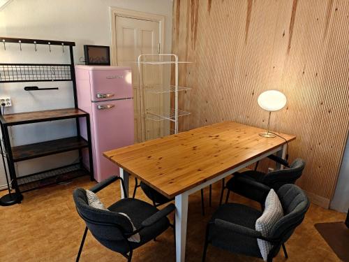 4B Stay - Best Budget Boutique Boardinghouse in Reimars
