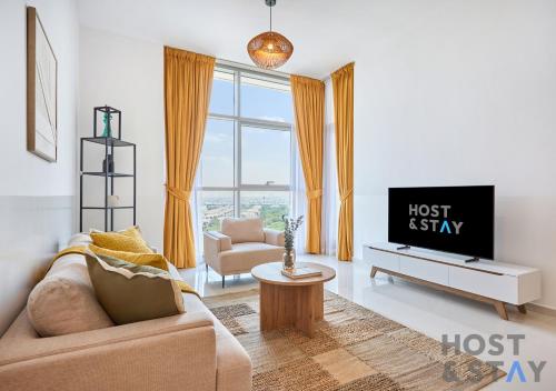 Radiant & Sunny Living - 1BR in ORchid DAMAC Hills, Dubaï (photo 7)