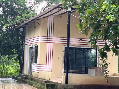 Pruthvi Bungalow - EcoFriendlyTourism - efl in Chirad