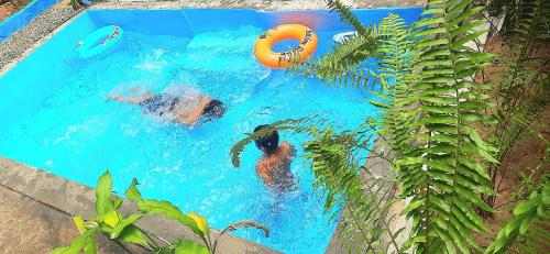 Sky Blue Cabin in Pallekele