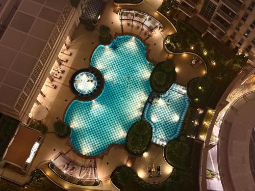 Urban Retreat 1BR with Pool & Burj Glimpse, Dubai (photo 2)