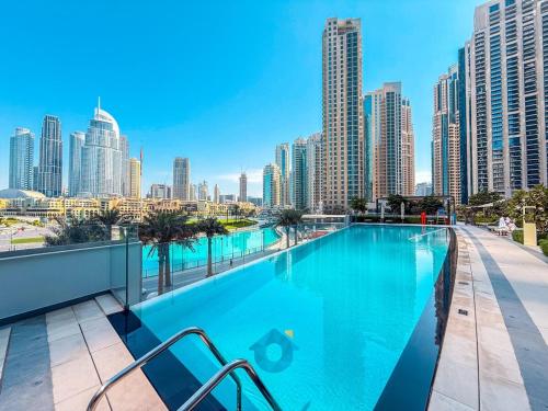 Next to Burj Khalifa & Dubai Mall Luxury 2BR Grande Signature - Like Home - image 13