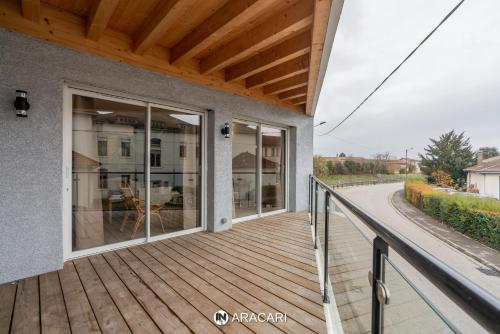 Aracari in Villars-les-Dombes