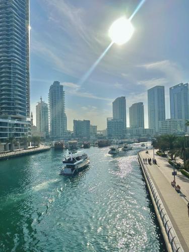 AquaVista Ensuite Room - Lakeview, Dubai (foto 8)