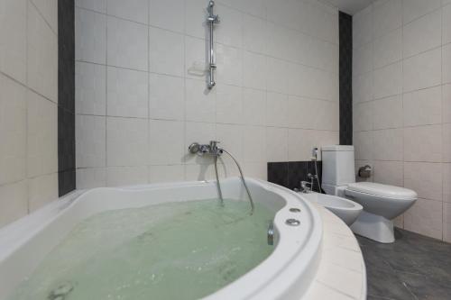 AquaVista Ensuite Room - Lakeview, Dubai (foto 4)