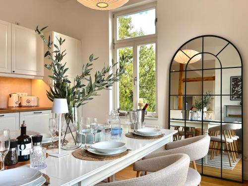 Kitchen, HyggeLiving - NEU - LUXUS - Villa - Bergblick - 3 Balkone - Parken - 100qm in Bad Harzburg