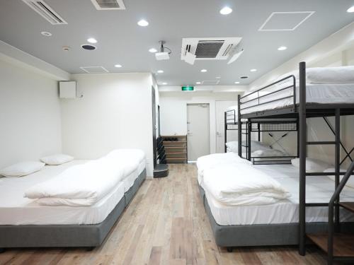 Tasone Urban STAY Osaka 新大阪南方丸橋3F