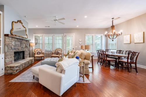 4BR Greensboro Lake Oconee Gem - Golf Views in 格林斯伯勒