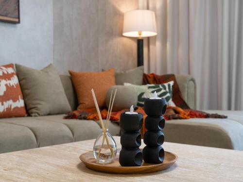 Radiant Luxe Retreat 1BR w Sofa Bed-Sleeps 4- in Lotus 3, Dubái (foto 5)