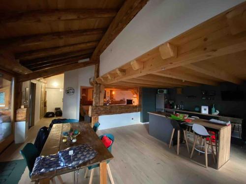 Charmant appartement avec terrasse de toit 2 chambres 4 pers in Seez