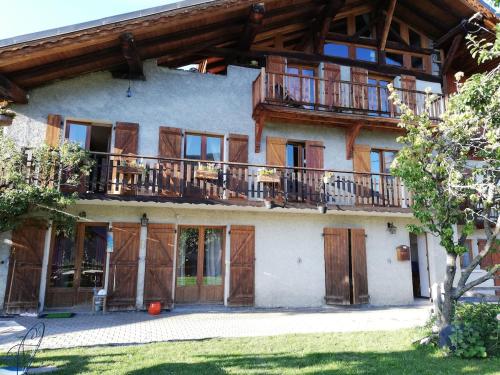 Charmant appartement avec terrasse de toit 2 chambres 4 pers in Seez