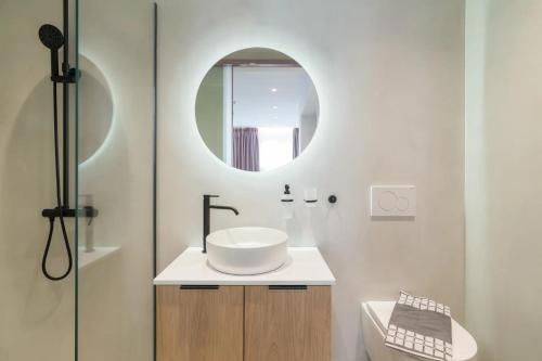 Athens Theatrou Apartments - image 6