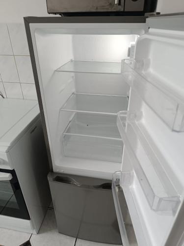 Large flat with separate rooms for 8 guests ST0, Zeitz (foto 3)