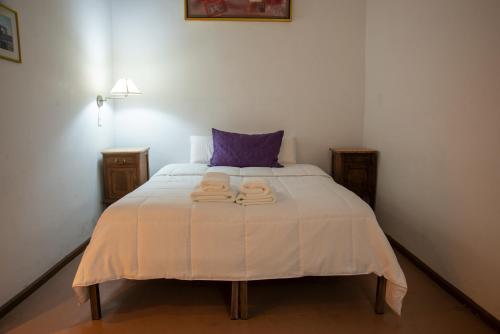 2 twin beds