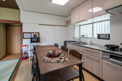 成田空港直通で97平米で13名宿泊駅徒歩11分の日本スタイル