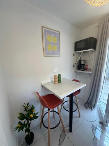 Studio Proche Gare, Centre ville – khách sạn tại Marigny
