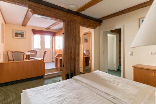 Hotel am Schloß - image 14