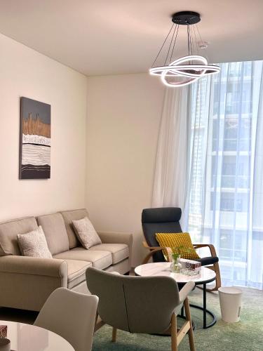 Cozy 2BHK Near Downtown Dubai, Dubaj (fotografie 3)