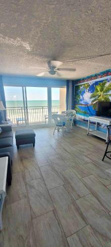 Ocean Breeze in Daytona Beach, USA