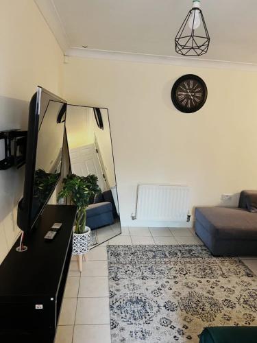 Apartment with Free Parking, Manchester (photo 6)