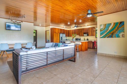 4 bedroom-sleep 9-private pool-gated-Ojochal in Ojochal