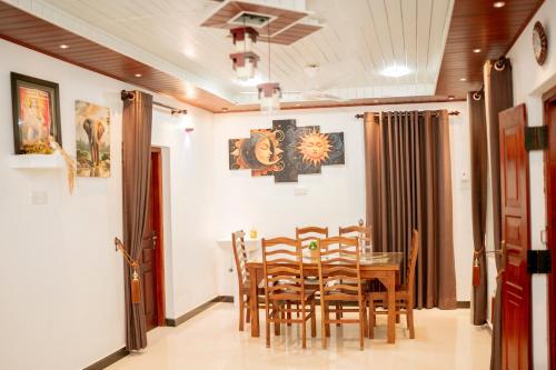 Batti Lagoon Hotel in Batticaloa