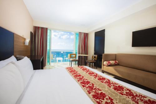 Krystal Cancun, Канкун (фото 8)